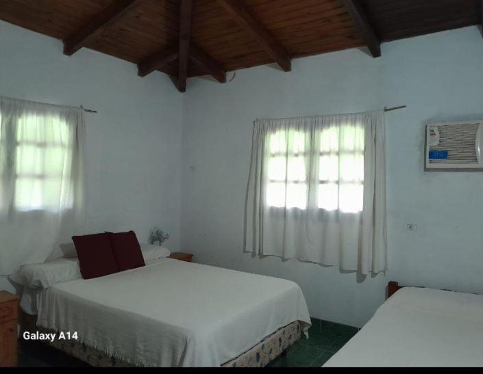 Cabana Ibera Colonia Carlos Pellegrini  Buitenkant foto